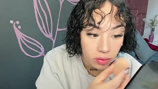 Kiara Fox   online show from May 2026 08:03:01 PM