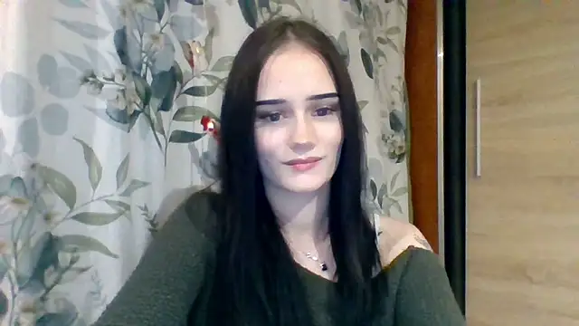 Snapshot of NinaTease chatting on December 2025 11:44:01 PM NinaTease online show from December 2025 11:44:01 PM