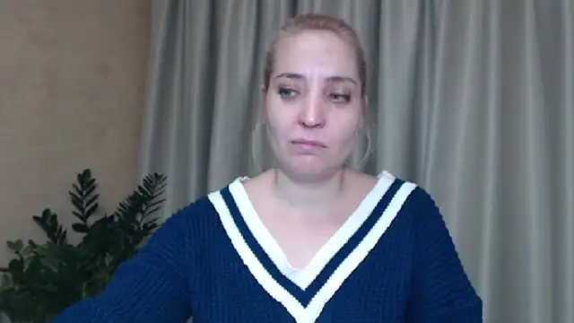 Snapshot of sweetpussy chatting on January 2025 05:33:01 PM sweetpussy online show from January 2025 05:33:01 PM