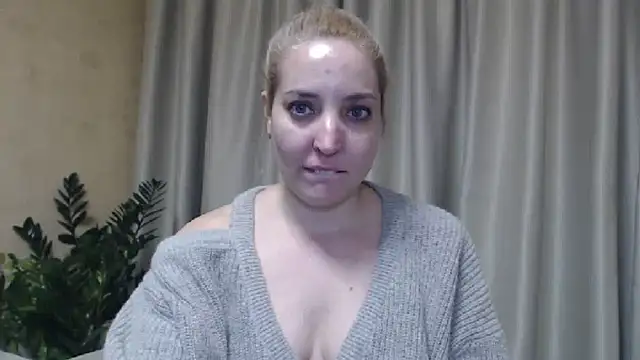 Snapshot of sweetpussy chatting on January 2025 05:26:01 PM sweetpussy online show from January 2025 05:26:01 PM
