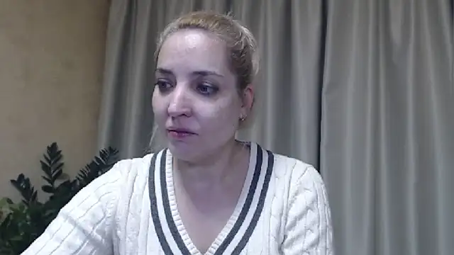 Snapshot of sweetpussy chatting on February 2025 03:07:01 PM sweetpussy online show from February 2025 03:07:01 PM