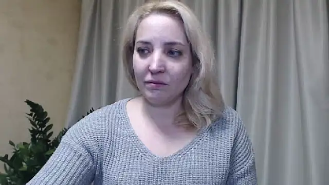 Snapshot of sweetpussy chatting on February 2025 02:13:02 PM sweetpussy online show from February 2025 02:13:02 PM