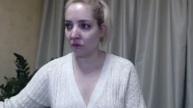 Snapshot of sweetpussy chatting on February 2025 08:40:02 AM sweetpussy online show from February 2025 08:40:02 AM