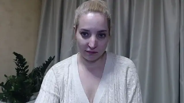 Snapshot of sweetpussy chatting on February 2025 07:10:01 PM sweetpussy online show from February 2025 07:10:01 PM