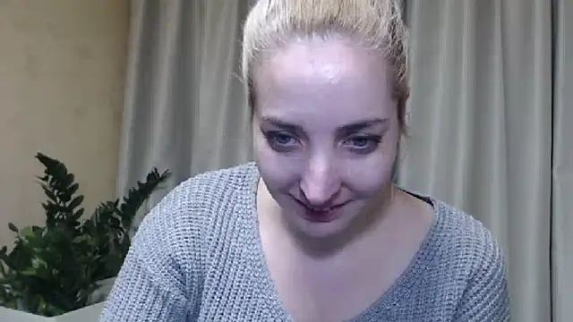 Snapshot of sweetpussy chatting on February 2025 05:35:01 PM sweetpussy online show from February 2025 05:35:01 PM