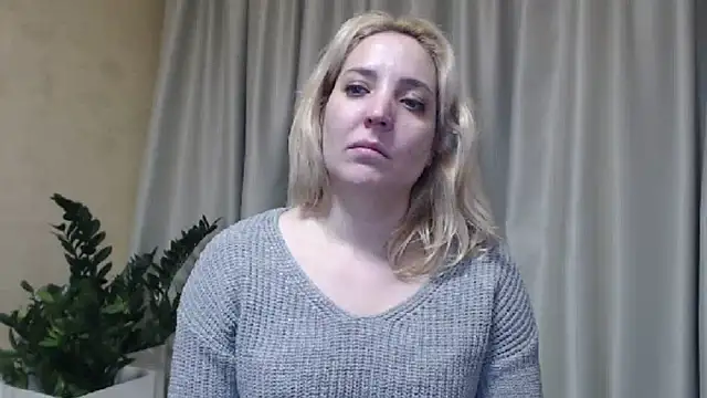 Snapshot of sweetpussy chatting on February 2025 04:53:01 PM sweetpussy online show from February 2025 04:53:01 PM