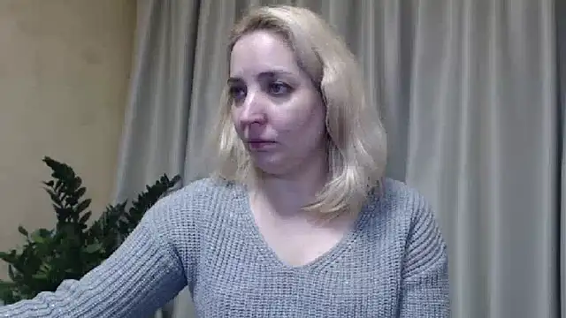 Snapshot of sweetpussy chatting on February 2025 08:07:02 PM sweetpussy online show from February 2025 08:07:02 PM