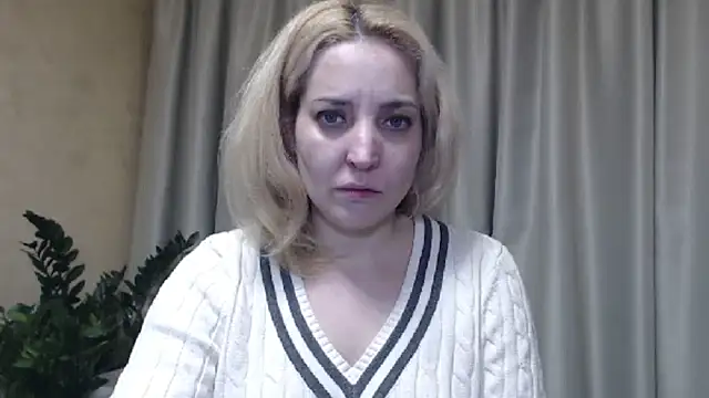 Snapshot of sweetpussy chatting on March 2025 01:38:02 PM sweetpussy online show from March 2025 01:38:02 PM