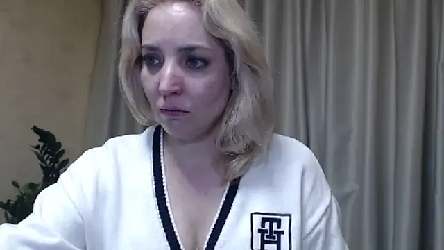 Snapshot of sweetpussy chatting on March 2025 01:39:01 PM sweetpussy online show from March 2025 01:39:01 PM