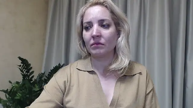 Snapshot of sweetpussy chatting on March 2025 09:08:02 PM sweetpussy online show from March 2025 09:08:02 PM