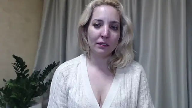 Snapshot of sweetpussy chatting on March 2025 09:05:02 PM sweetpussy online show from March 2025 09:05:02 PM