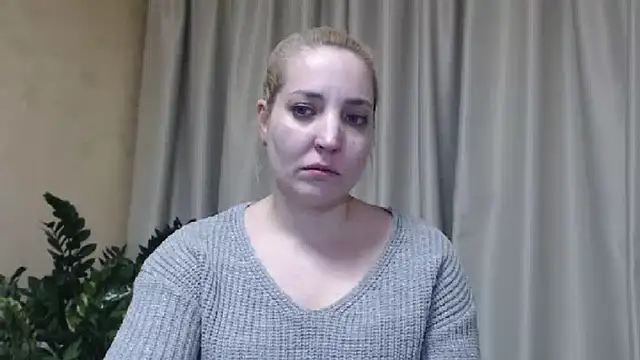 Snapshot of sweetpussy chatting on March 2025 03:20:01 PM sweetpussy online show from March 2025 03:20:01 PM