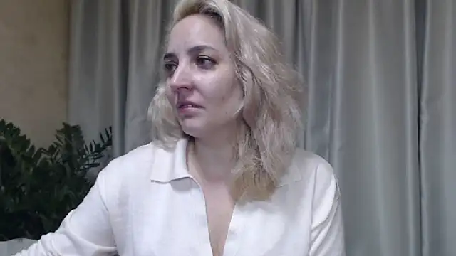 Snapshot of sweetpussy chatting on September 2025 02:33:02 PM sweetpussy online show from September 2025 02:33:02 PM