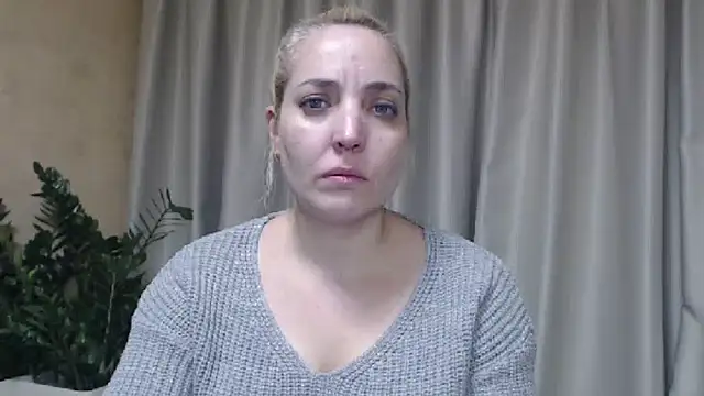 Snapshot of sweetpussy chatting on October 2025 01:03:02 PM sweetpussy online show from October 2025 01:03:02 PM