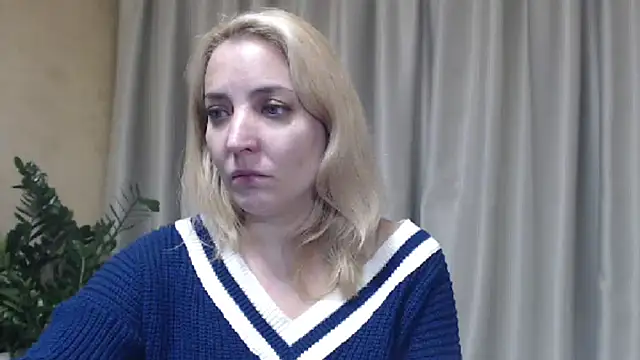 Snapshot of sweetpussy chatting on October 2025 03:00:01 PM sweetpussy online show from October 2025 03:00:01 PM