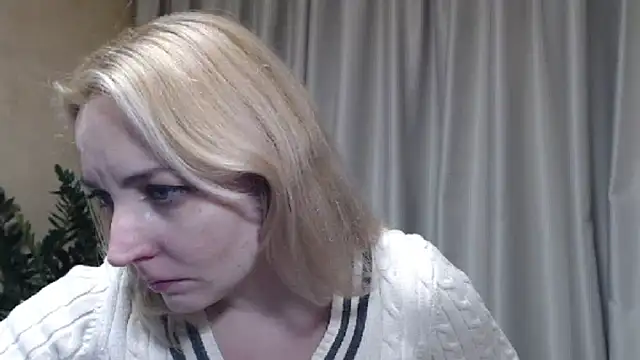 Snapshot of sweetpussy chatting on November 2025 07:25:02 PM sweetpussy online show from November 2025 07:25:02 PM