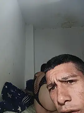 valenpaisita2123 online show from February 2026 10:43:02 PM