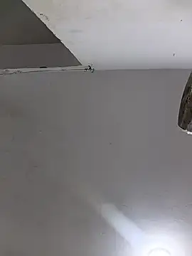 valenpaisita2123 online show from March 2026 03:21:02 AM