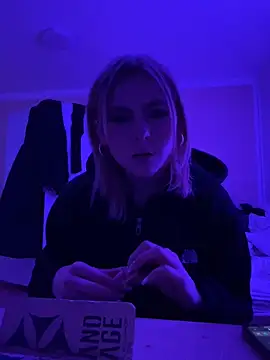 Milly-Kiss online show from February 2026 09:09:02 PM