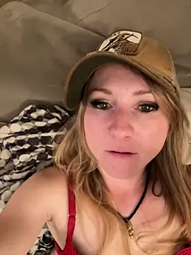 Snapshot of alluringpixie chatting on March 2026 03:03:02 AM alluringpixie online show from March 2026 03:03:02 AM