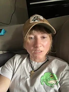 Snapshot of alluringpixie chatting on March 2026 04:11:02 PM alluringpixie online show from March 2026 04:11:02 PM