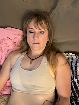 Snapshot of alluringpixie chatting on March 2026 03:37:02 PM alluringpixie online show from March 2026 03:37:02 PM