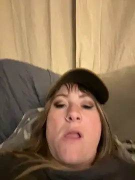 Snapshot of alluringpixie chatting on March 2026 01:10:02 AM alluringpixie online show from March 2026 01:10:02 AM