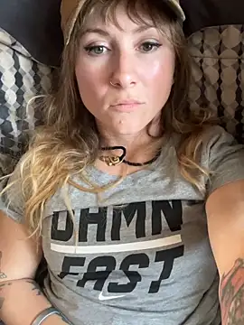 Snapshot of alluringpixie chatting on March 2026 02:11:02 PM alluringpixie online show from March 2026 02:11:02 PM