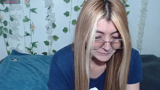 Snapshot of pal0mita chatting on December 2025 05:06:02 PM pal0mita online show from December 2025 05:06:02 PM