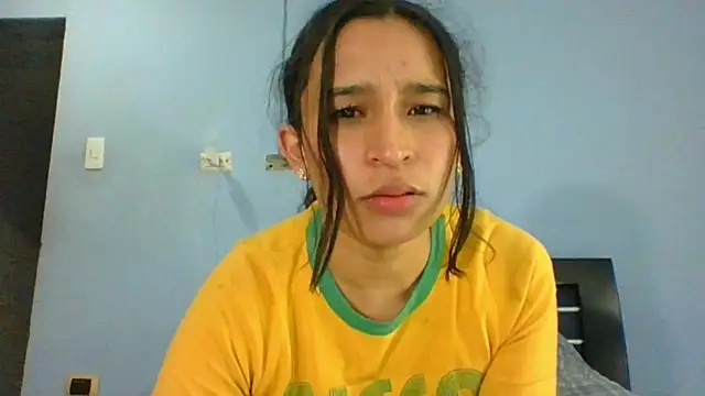 scarlettscottX online show from February 2026 02:05:01 AM