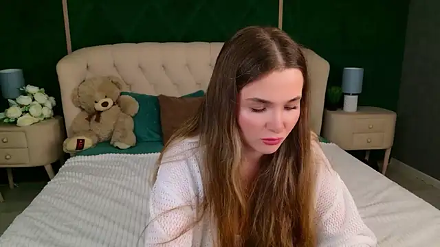 Lina Sinerz online show from April 2026 08:43:02 PM