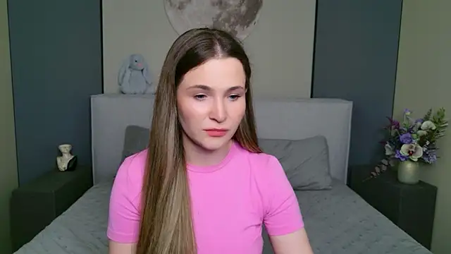 Lina Sinerz online show from May 2026 03:28:01 PM
