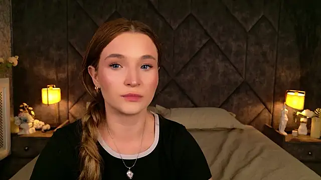 Lina Sinerz online show from June 2026 03:27:01 PM