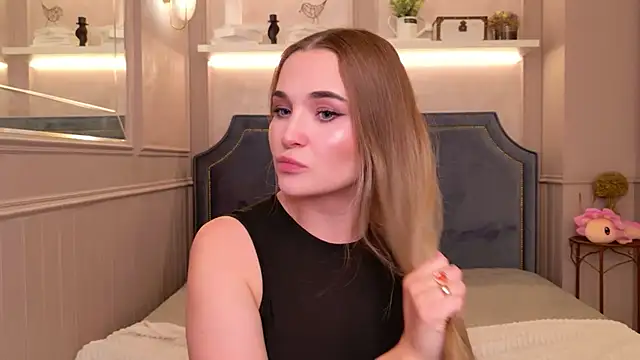 Lina Sinerz online show from June 2026 04:12:01 AM