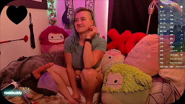 Snapshot of rosiebuddy chatting on February 2026 01:07:02 AM rosiebuddy online show from February 2026 01:07:02 AM