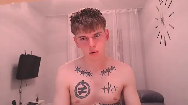 Fredd Xanders online show from June 2026 06:01:02 PM