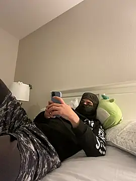 Snapshot of phantom898983 chatting on February 2026 05:24:01 AM phantom898983 online show from February 2026 05:24:01 AM