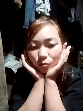 Snapshot of dona77 chatting on December 2025 07:51:02 PM dona77 online show from December 2025 07:51:02 PM