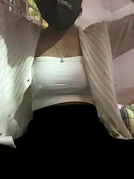 LucAnh99 online show from December 2025 11:37:02 AM