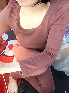 Snapshot of Alone_nothing chatting on February 2026 04:35:01 PM Alone nothing online show from February 2026 04:35:01 PM