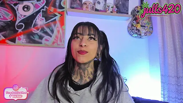 Julls420  online show from July 2026 01:48:02 AM