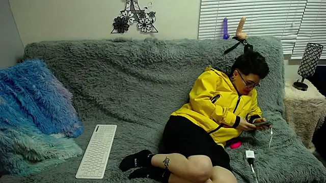 Snapshot of geminis_xxx chatting on April 2026 06:19:01 AM geminis xxx online show from April 2026 06:19:01 AM