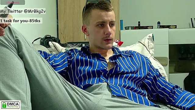 Snapshot of Brellisimo chatting on December 2025 09:19:02 PM Brellisimo online show from December 2025 09:19:02 PM