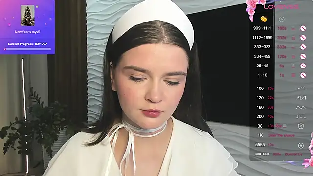 LanaTreades online show from December 2025 01:07:01 PM