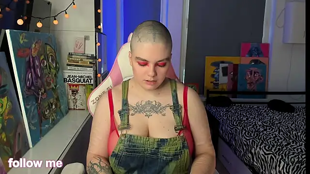 enigmastella online show from February 2026 12:52:01 PM