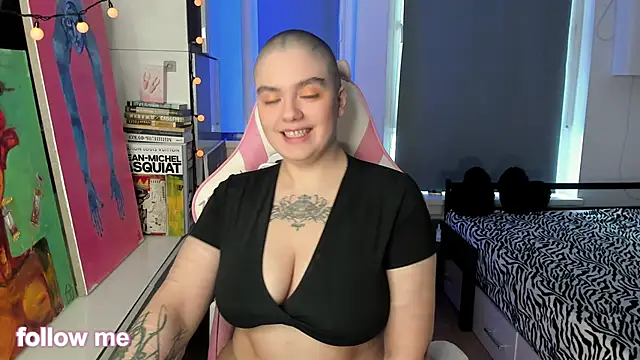 enigmastella online show from February 2026 11:03:01 AM