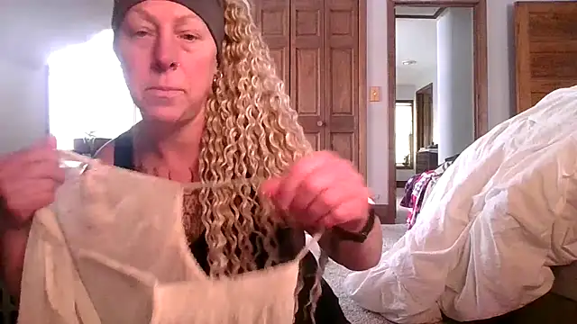 Outdoorchicjj online show from February 2026 02:21:02 PM