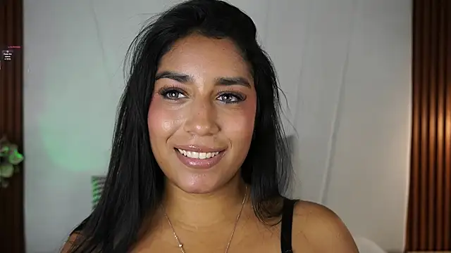 SaraJonesxx online show from January 2026 07:08:02 PM