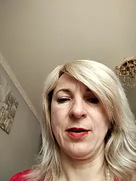 AhlyssaLove1155 online show from June 2026 03:59:01 PM