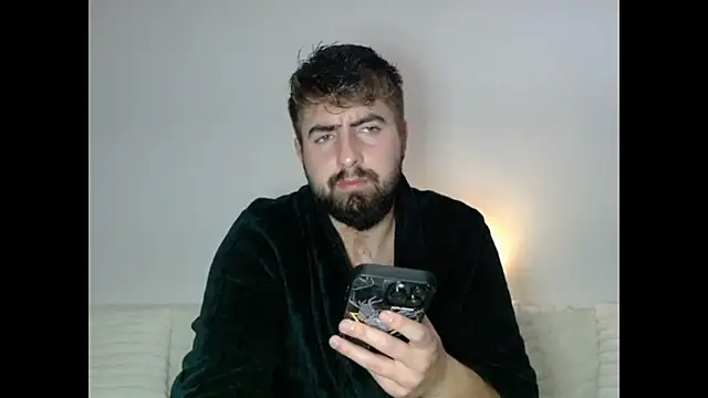 Snapshot of iigabi chatting on December 2025 07:32:01 PM iigabi online show from December 2025 07:32:01 PM